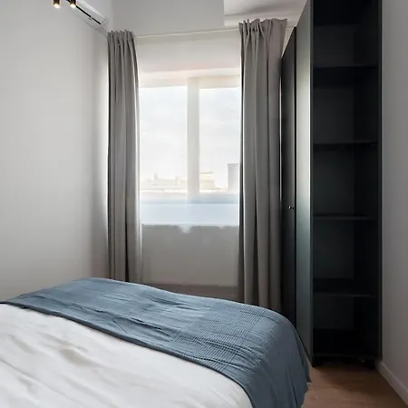 Amazing Terrace Superb 3br Flat - Location Appartement