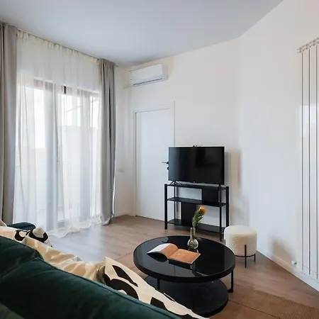 Amazing Terrace Superb 3br Flat - Location