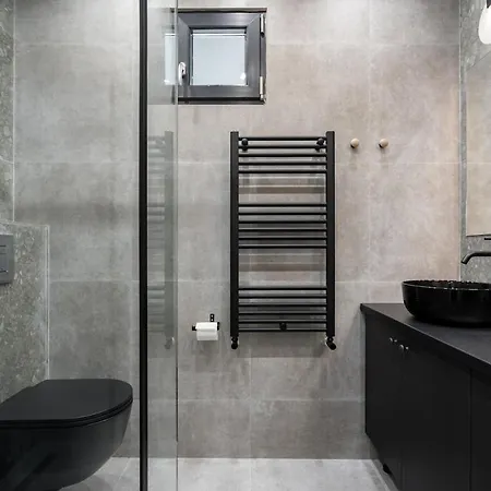 Amazing Terrace Superb 3br Flat - Location *