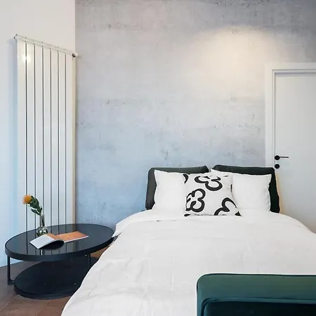 Amazing Terrace Superb 3br Flat - Location Boekarest