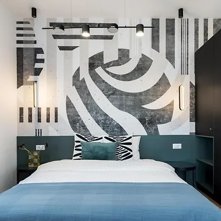 Amazing Terrace Superb 3br Flat - Location *