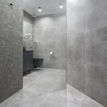 Amazing Terrace Superb 3br Flat - Location Appartement Boekarest