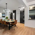 شقة Amazing Terrace Superb 3br Flat - Location