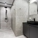 Amazing Terrace Superb 3br Flat - Location *