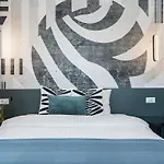 Amazing Terrace Superb 3br Flat - Location * بوخارست