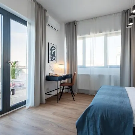 Amazing Terrace Superb 3br Flat - Location بوخارست