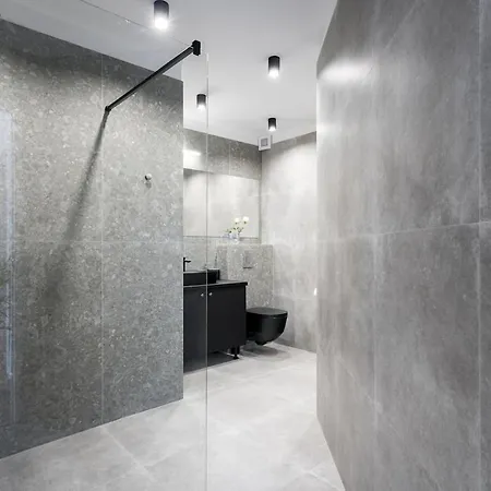 Amazing Terrace Superb 3br Flat - Location Apartamento Bucarest