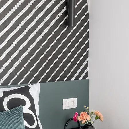 Amazing Terrace Superb 3br Flat - Location *