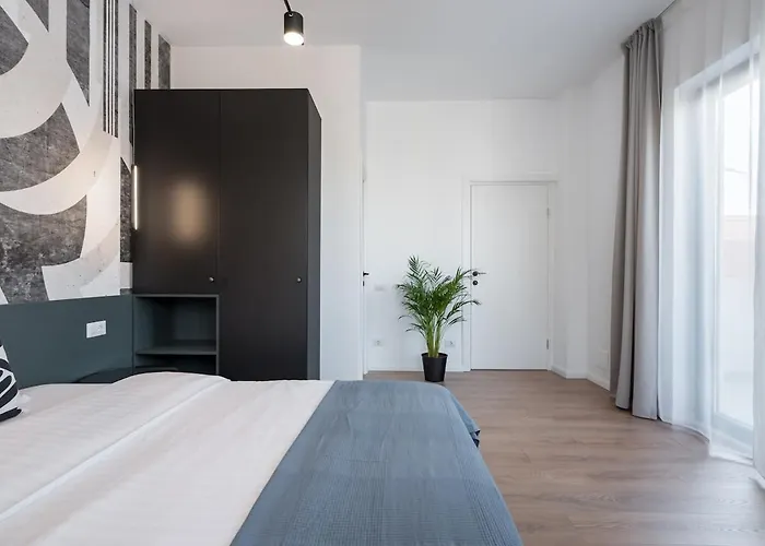 Апартаменти Amazing Terrace Superb 3br Flat - Location Бухарест