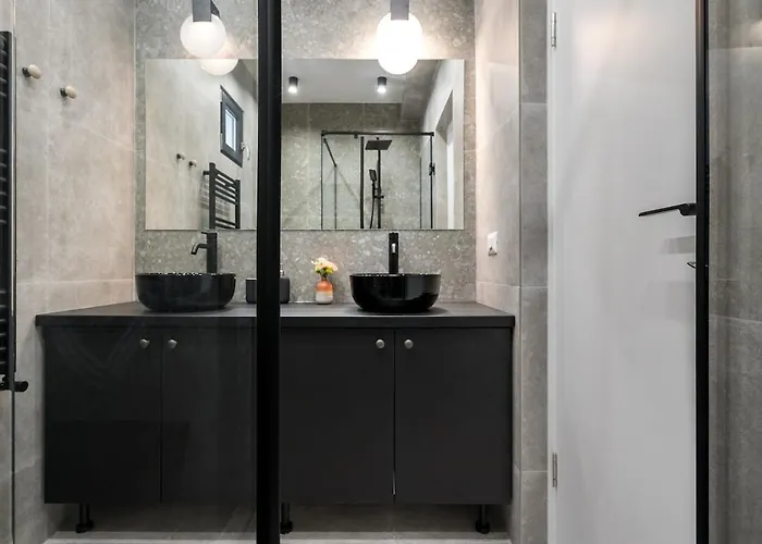 Apartman Amazing Terrace Superb 3br Flat - Location