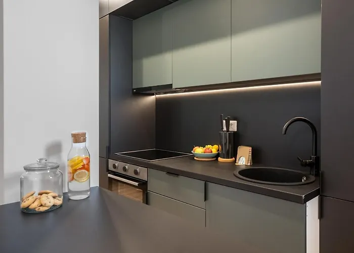 Amazing Terrace Superb 3br Flat - Location Апартаменти