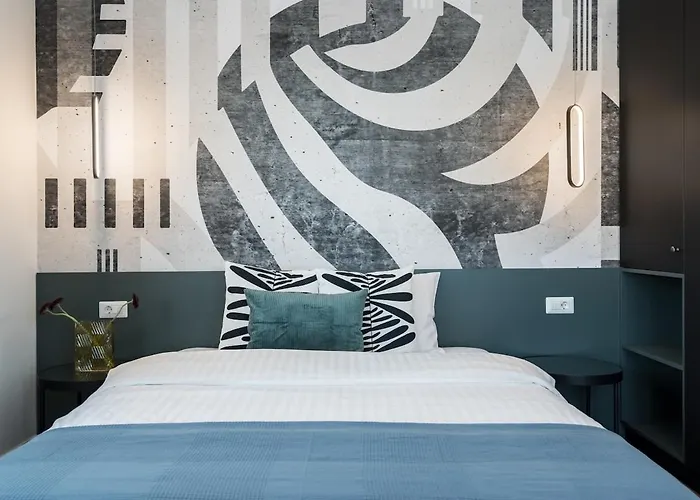 Amazing Terrace Superb 3br Flat - Location * Бухарест