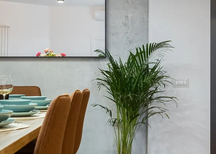 Апартаменти Amazing Terrace Superb 3br Flat - Location Бухарест