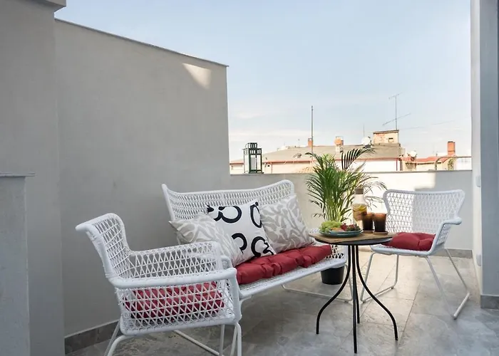 Amazing Terrace Superb 3br Flat - Location *