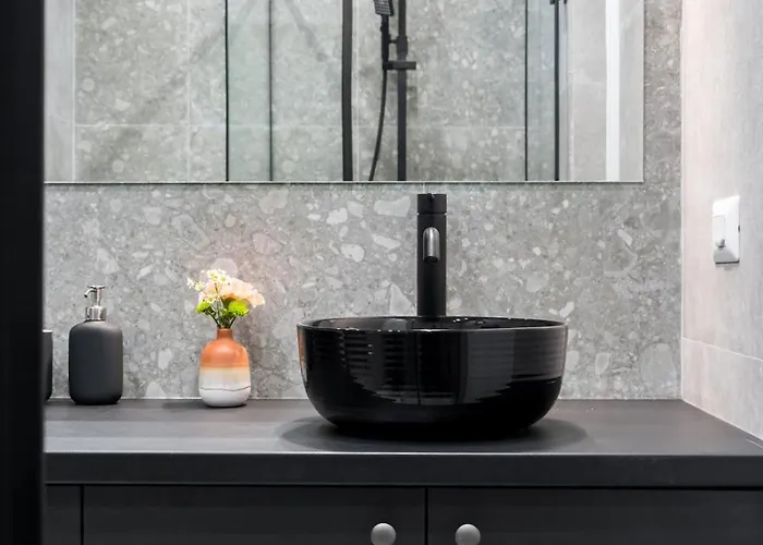 Amazing Terrace Superb 3br Flat - Location Bukarest