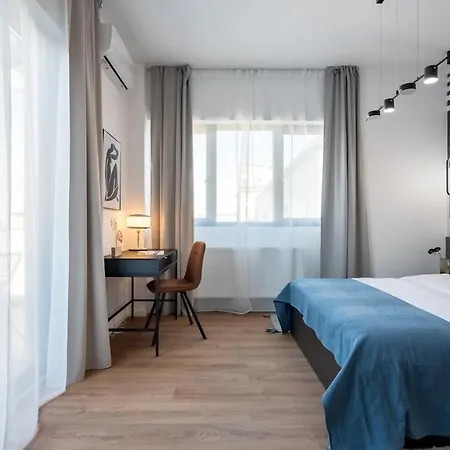Amazing Terrace Superb 3br Flat - Location * Boekarest