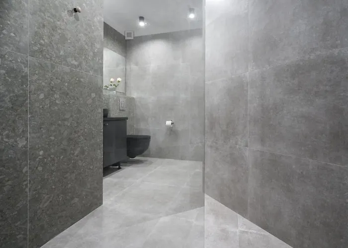 Amazing Terrace Superb 3br Flat - Location Appartement Boekarest